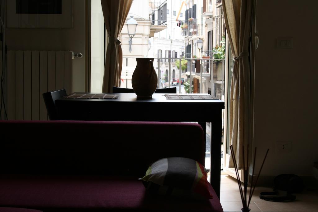 Appartement Piazzetta Santa Barbara à Bari Chambre photo