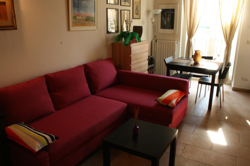 Appartement Piazzetta Santa Barbara à Bari Chambre photo
